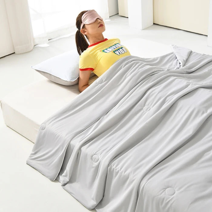 The Ice Silk Cooling Comforter