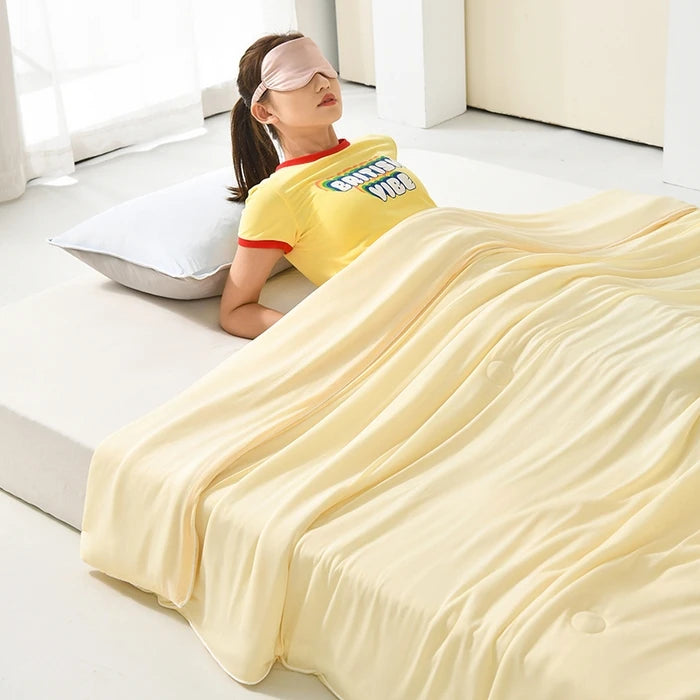 The Ice Silk Cooling Comforter