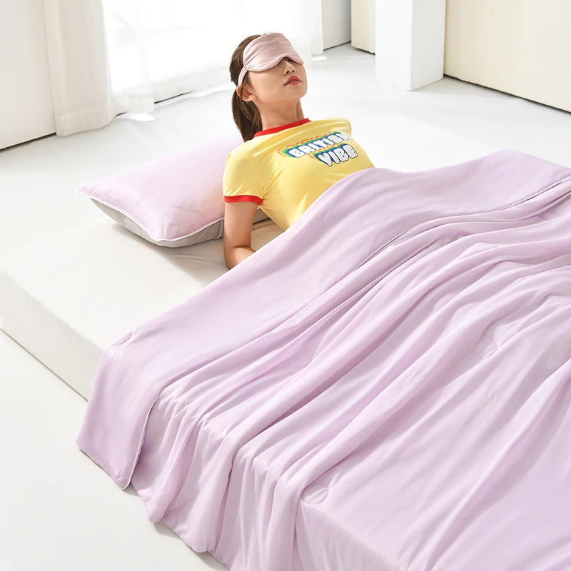 The Ice Silk Cooling Comforter